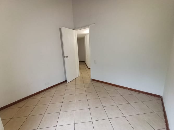 Apartamento de 4 alcobas en arriendo en Calasanz, Medellín, 77 m² · foto 12 de 20