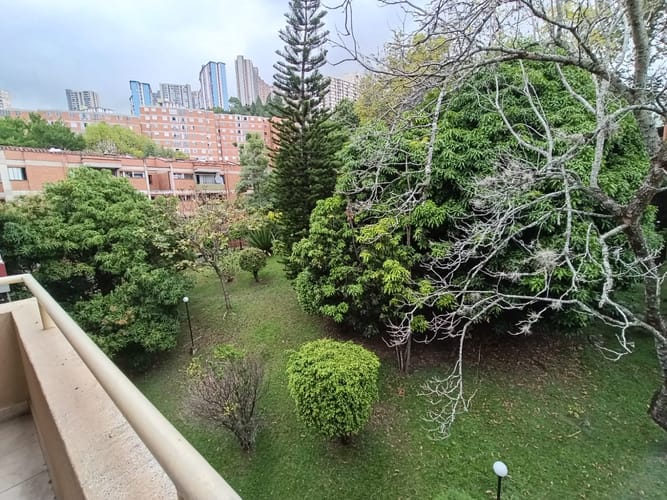 Apartamento de 4 alcobas en arriendo en Calasanz, Medellín, 77 m² · foto 20 de 20