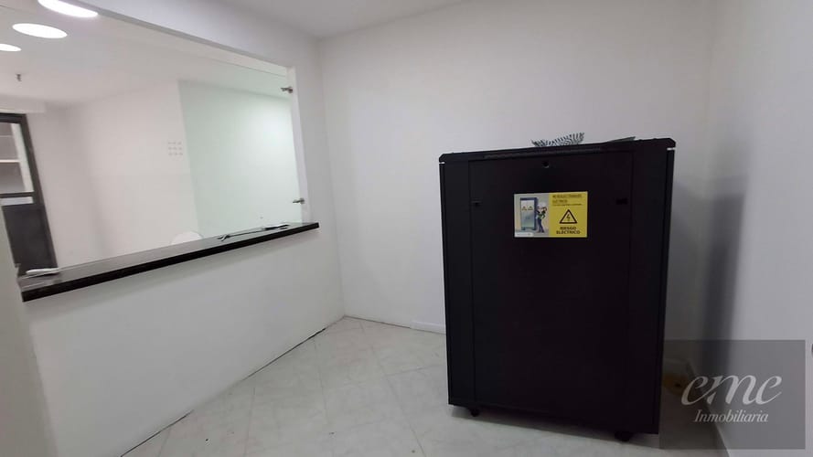 Local en venta en La Candelaria, Medellín, 138 m² · foto 5 de 12