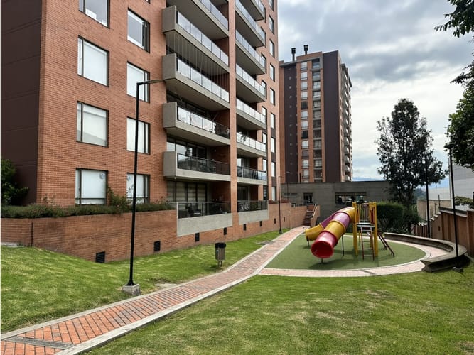 Apartamento de 3 alcobas en venta en Altos De La Colina, Bogotá, 108 m² · foto 17 de 20