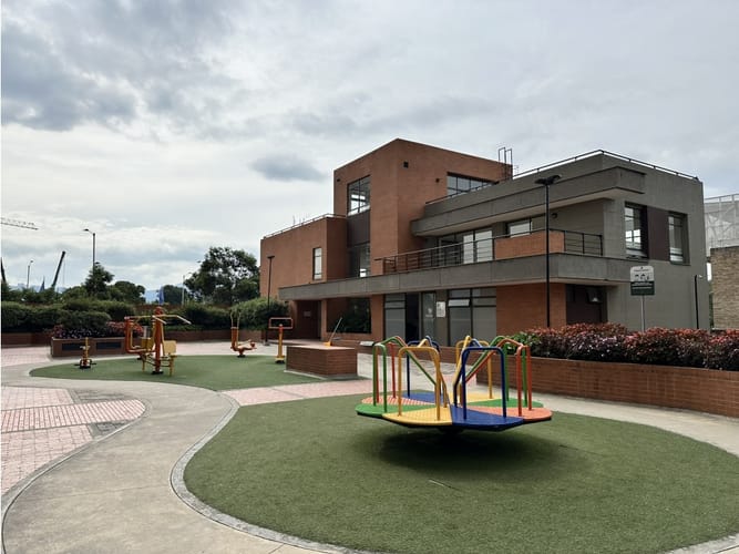 Apartamento de 3 alcobas en venta en Altos De La Colina, Bogotá, 108 m² · foto 19 de 20