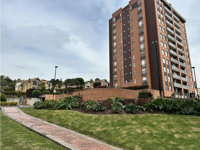 Apartamento de 3 alcobas en venta en Altos De La Colina, Bogotá, 108 m² · foto 20 de 20