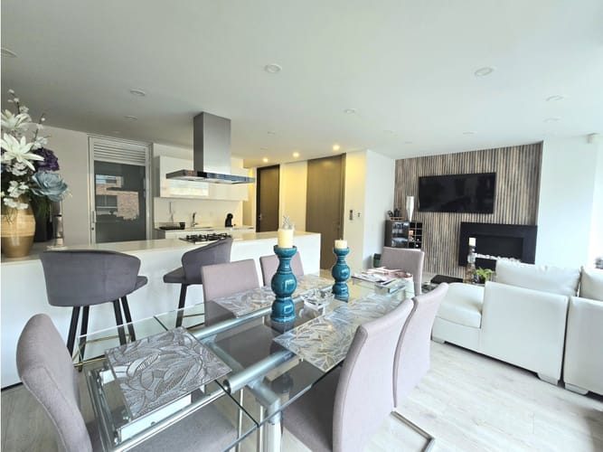 Apartamento de 3 alcobas en venta en Chicó Reservado, Bogotá, 116 m² · foto 8 de 24