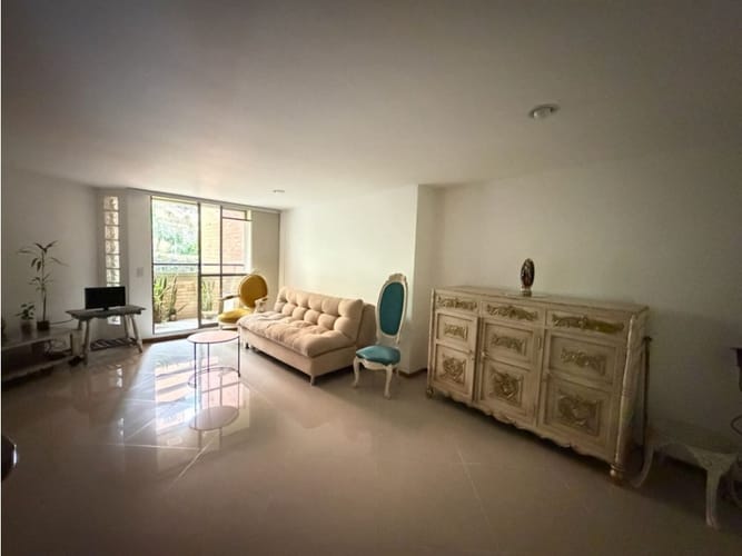 Apartamento de 3 alcobas en venta en Aves Maria, Sabaneta, 99 m² · foto 2 de 13