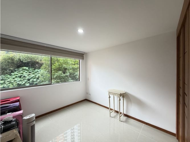 Apartamento de 3 alcobas en venta en Aves Maria, Sabaneta, 99 m² · foto 3 de 13