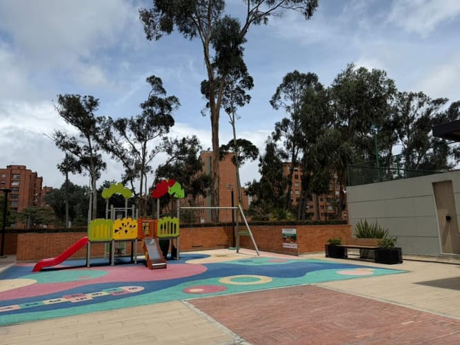 Apartamento de 1 alcoba en arriendo en Ciudad Salitre, Bogotá, 62 m² · foto 2 de 24