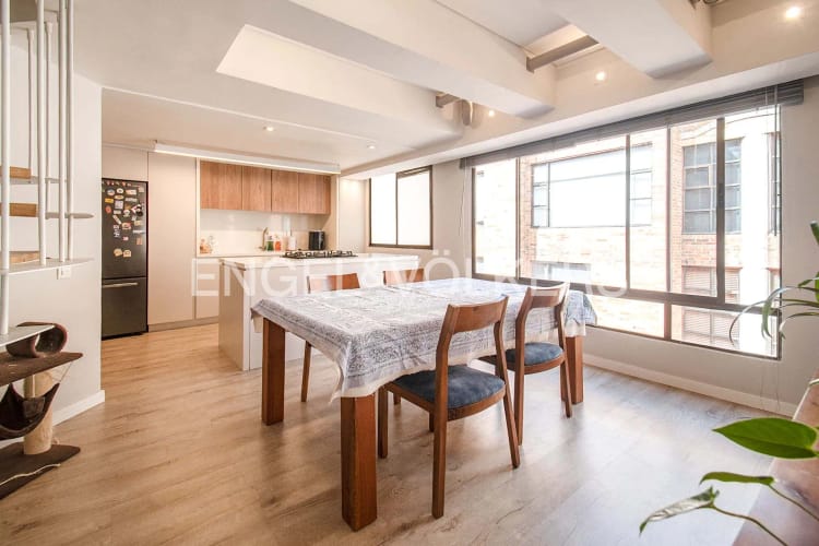 Apartamento de 4 alcobas en venta en San Patricio, Bogotá, 179 m² · foto 2 de 18