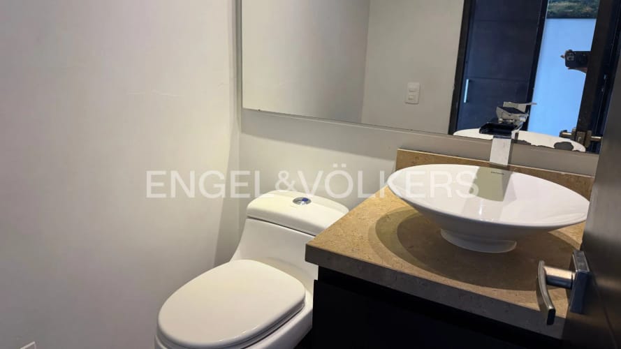 Apartamento de 3 alcobas en venta en San Patricio, Bogotá, 135 m² · foto 9 de 11