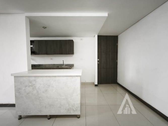 Apartamento de 3 alcobas en arriendo en Las Lomitas, Sabaneta, 72 m² · foto 6 de 18