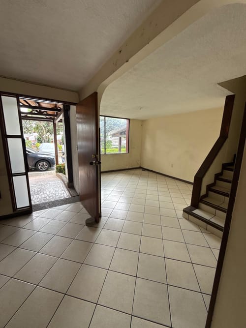 Casa de 4 alcobas en venta en Cañaveral, Floridablanca, 206 m² · foto 2 de 24