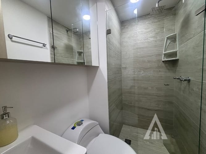 Apartamento de 3 alcobas en arriendo en Camino Verde, Envigado, 65 m² · foto 5 de 11