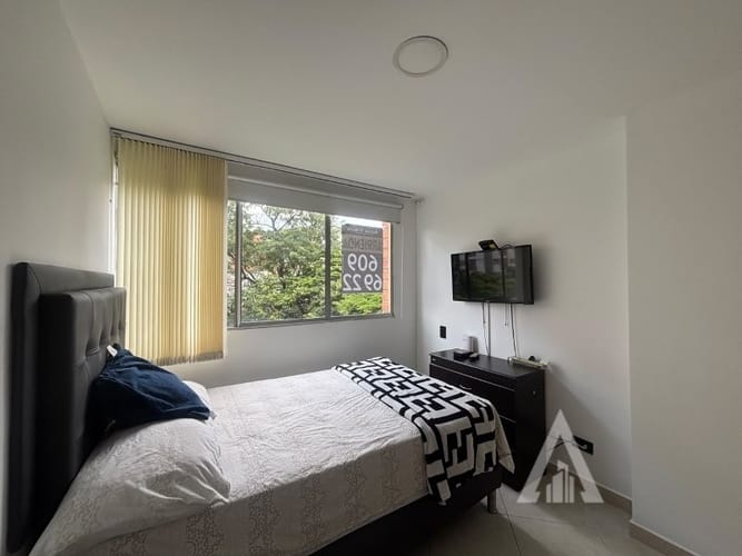 Apartamento de 3 alcobas en arriendo en Camino Verde, Envigado, 65 m² · foto 10 de 11