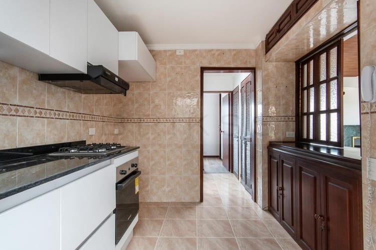 Apartamento de 4 alcobas en venta en Cedro Narvaez, Bogotá, 144 m² · foto 7 de 18