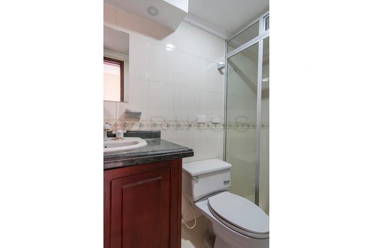 Apartamento de 4 alcobas en venta en Cedro Narvaez, Bogotá, 144 m² · foto 12 de 18