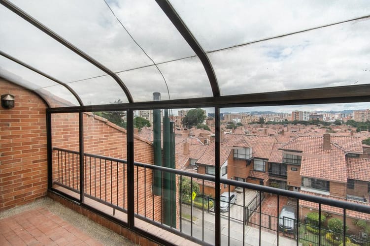 Apartamento de 4 alcobas en venta en Cedro Narvaez, Bogotá, 144 m² · foto 14 de 18
