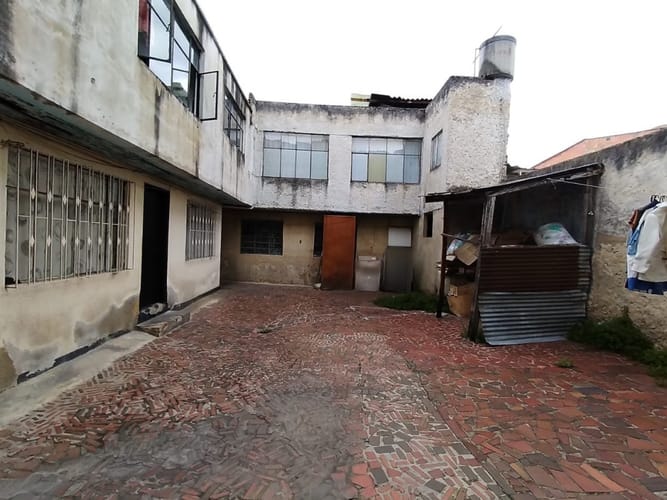 Casa de 17 alcobas en venta en San Jose Sur, Bogotá, 638 m² · foto 11 de 24