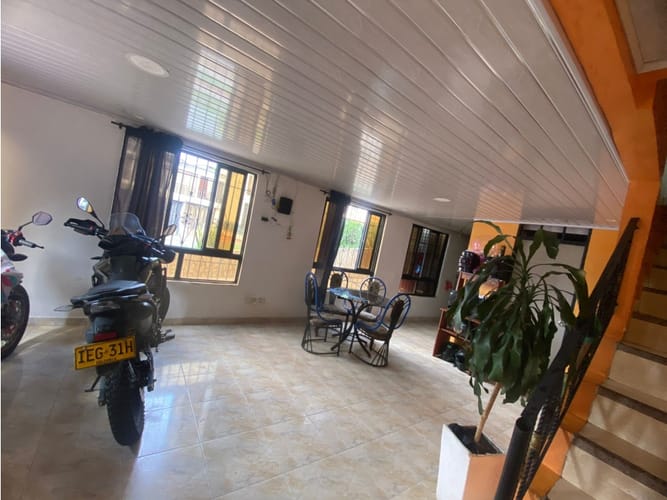 Casa de 4 alcobas en venta en Villa Elisa, Pereira, 420 m² · foto 6 de 20