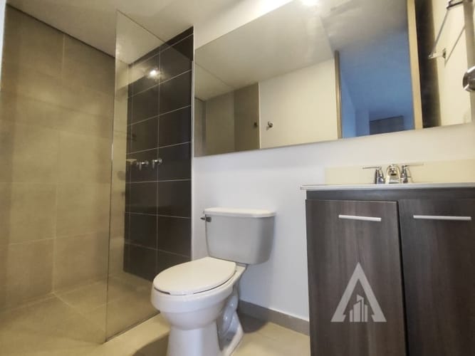 Apartamento de 3 alcobas en arriendo en Las Lomitas, Medellín, 88 m² · foto 8 de 16