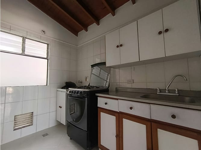 Apartamento de 2 alcobas en venta en Miraflores, Medellín, 47 m² · foto 7 de 15