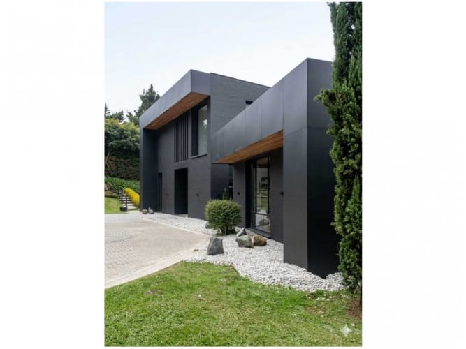 Casa de 7 alcobas en venta en Vía Las Palmas, Envigado, 400 m² · foto 4 de 21