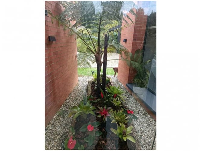 Casa de 7 alcobas en venta en Vía Las Palmas, Envigado, 400 m² · foto 16 de 21