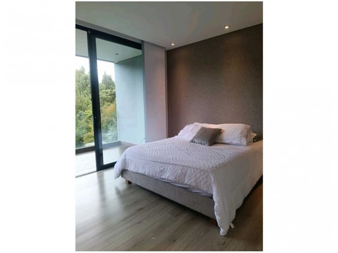 Casa de 7 alcobas en venta en Vía Las Palmas, Envigado, 400 m² · foto 19 de 21