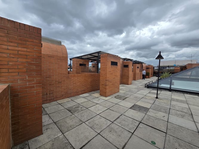 Apartaestudio en venta en Chicó Navarra, Bogotá, 60 m² · foto 18 de 24