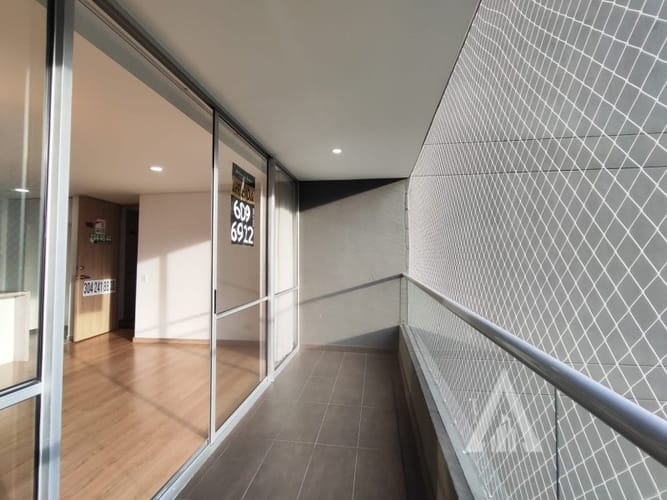 Apartamento de 3 alcobas en arriendo en Las Lomitas, Medellín, 90 m² · foto 17 de 17