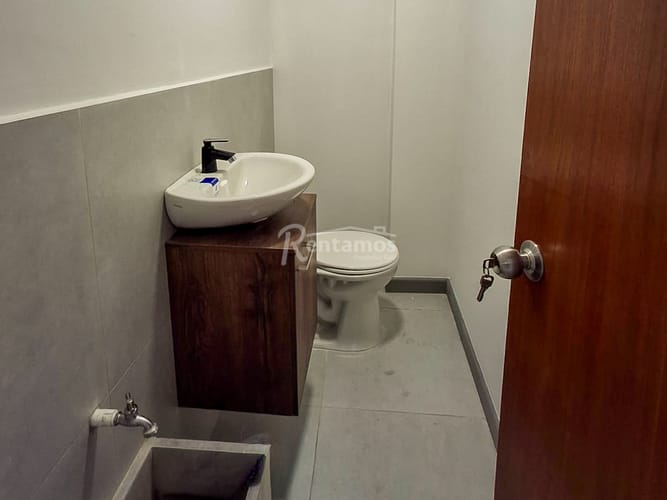 Local en arriendo en San Diego, Medellín, 65 m² · foto 18 de 20