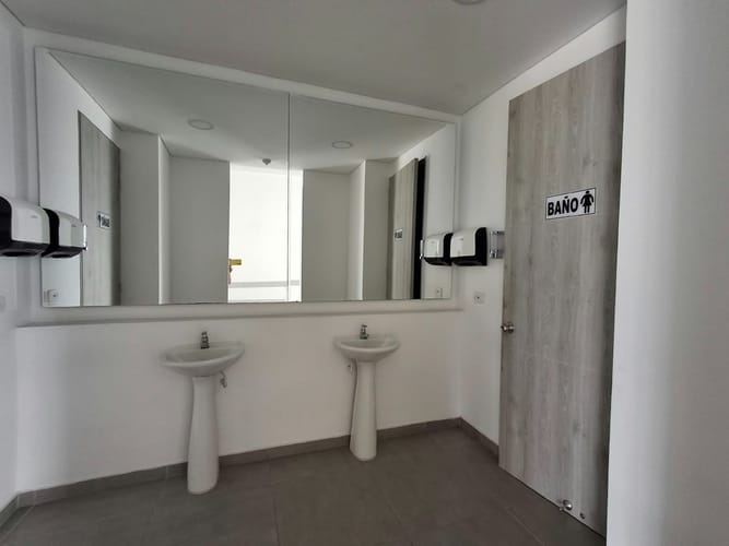 Casa de 3 alcobas en venta en La Pola, Ibagué, 84 m² · foto 2 de 23