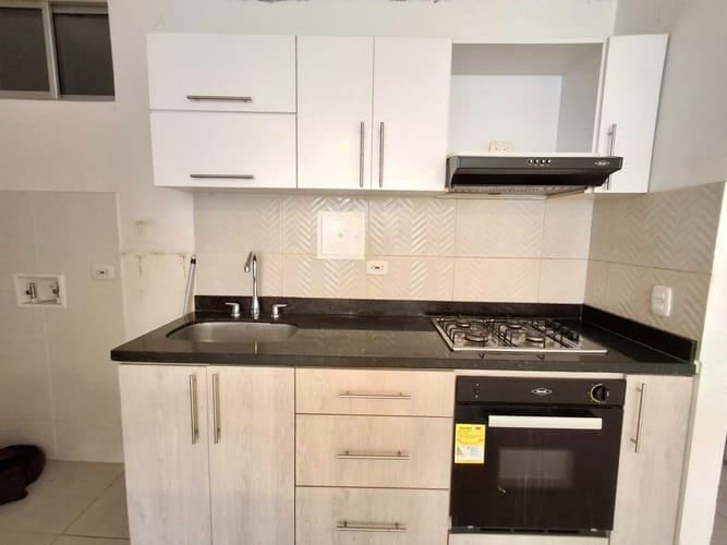 Casa de 3 alcobas en venta en La Pola, Ibagué, 84 m² · foto 6 de 23