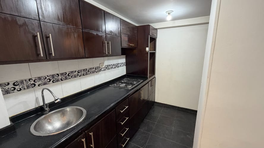 Apartamento de 3 alcobas en arriendo en Castilla, Bogotá, 65 m² · foto 3 de 16