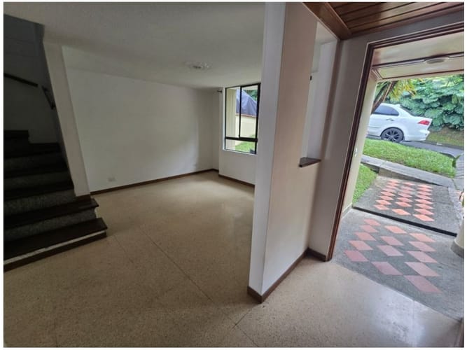Casa de 3 alcobas en venta en El Dorado, Envigado, 135 m² · foto 3 de 21