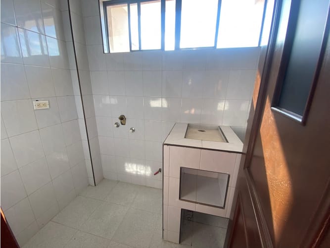Oficina en arriendo en Ciudad Jardin, Cali, 45 m² · foto 10 de 22