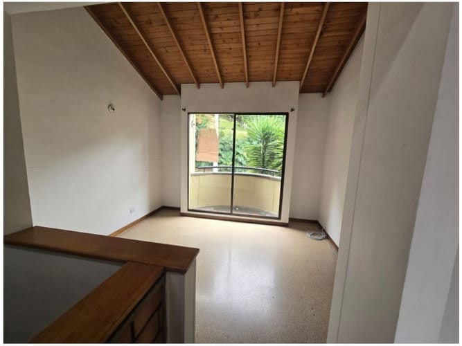 Casa de 3 alcobas en venta en El Dorado, Envigado, 135 m² · foto 15 de 21
