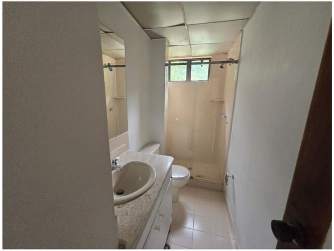 Casa de 3 alcobas en venta en El Dorado, Envigado, 135 m² · foto 20 de 21