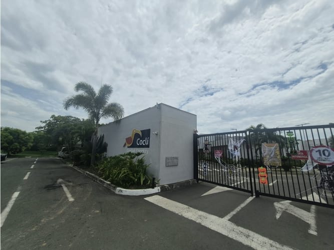 Casa de 3 alcobas en venta en Ciudad Country, Jamundí, 94 m² · foto 2 de 24