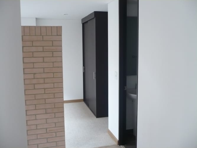 Apartaestudio en arriendo en San Luis, Bogotá, 35 m² · foto 3 de 10