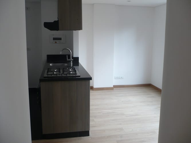 Apartaestudio en arriendo en San Luis, Bogotá, 35 m² · foto 7 de 10