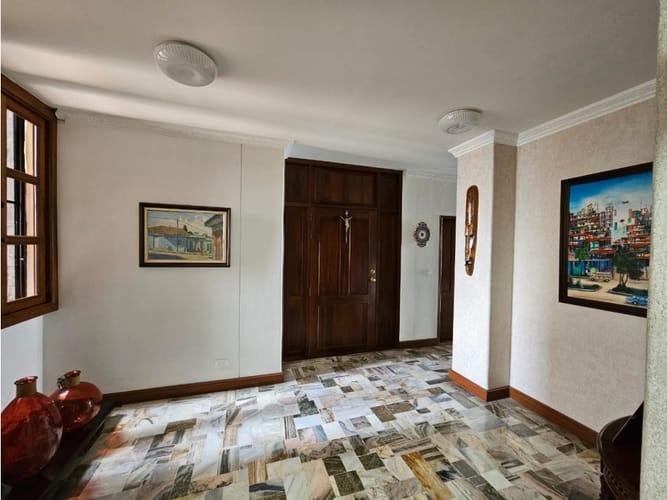 Apartamento de 3 alcobas en venta en Santa Teresita, Cali, 260 m² · foto 5 de 23