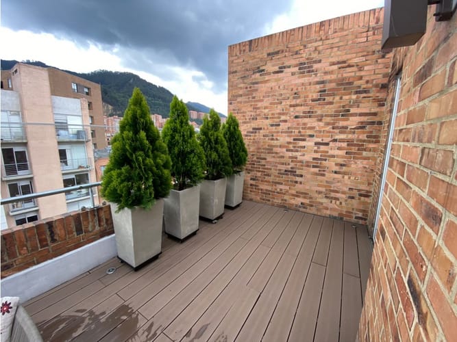 Apartamento de 3 alcobas en venta en Bella Suiza, Bogotá, 181 m² · foto 2 de 24