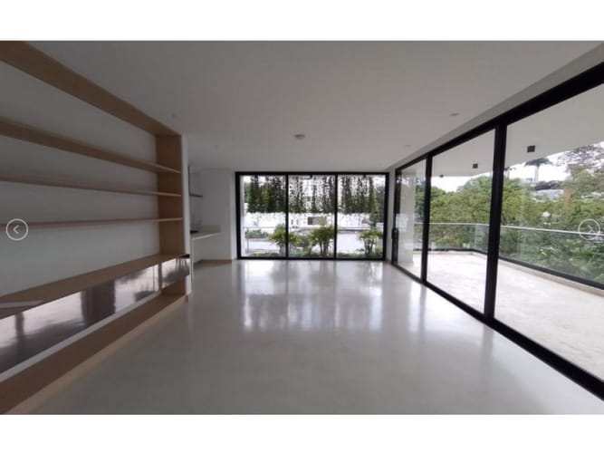 Apartamento de 3 alcobas en venta en Ciudad Jardin, Cali, 263 m² · foto 2 de 14