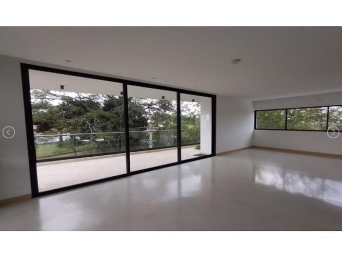 Apartamento de 3 alcobas en venta en Ciudad Jardin, Cali, 263 m² · foto 3 de 14