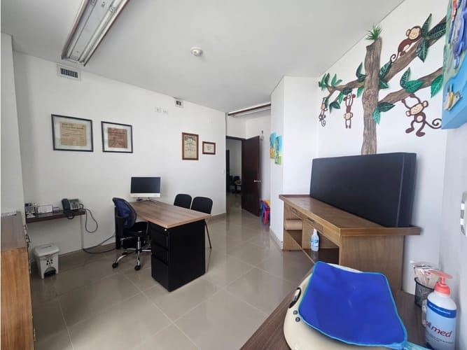 Consultorio en venta en Tequendama, Cali, 30 m² · foto 7 de 13
