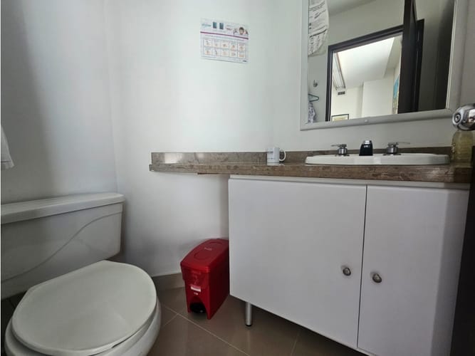 Consultorio en venta en Tequendama, Cali, 30 m² · foto 8 de 13