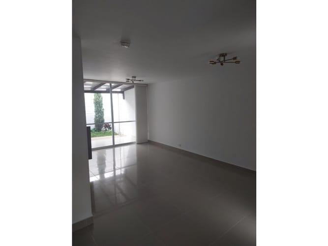 Casa de 3 alcobas en venta en Ciudad Country, Jamundí, 110 m² · foto 10 de 22