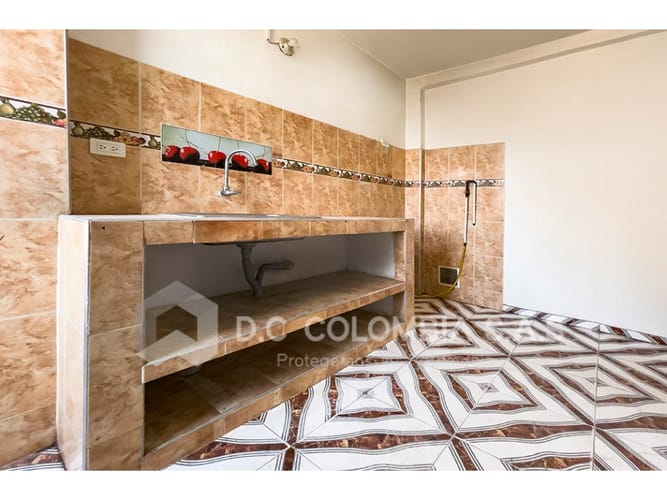 Casa de 5 alcobas en venta en San Nicolas, Soacha, 206 m² · foto 7 de 24