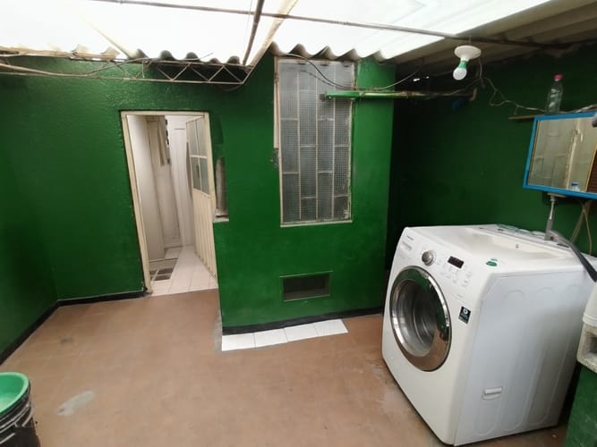 Casa de 10 alcobas en venta en Timiza, Bogotá, 115 m² · foto 16 de 20
