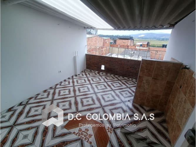 Casa de 5 alcobas en venta en San Nicolas, Soacha, 206 m² · foto 14 de 24