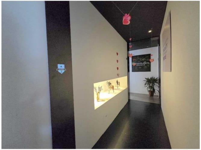Oficina en venta en Las Lomas No.1, Medellín, 254 m² · foto 2 de 11